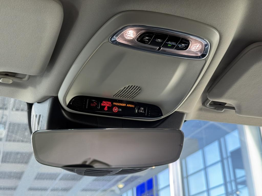 Volvo V90 t4 190pk momentum |adap.cruise| leder | trekhaak | stoel/stuurve