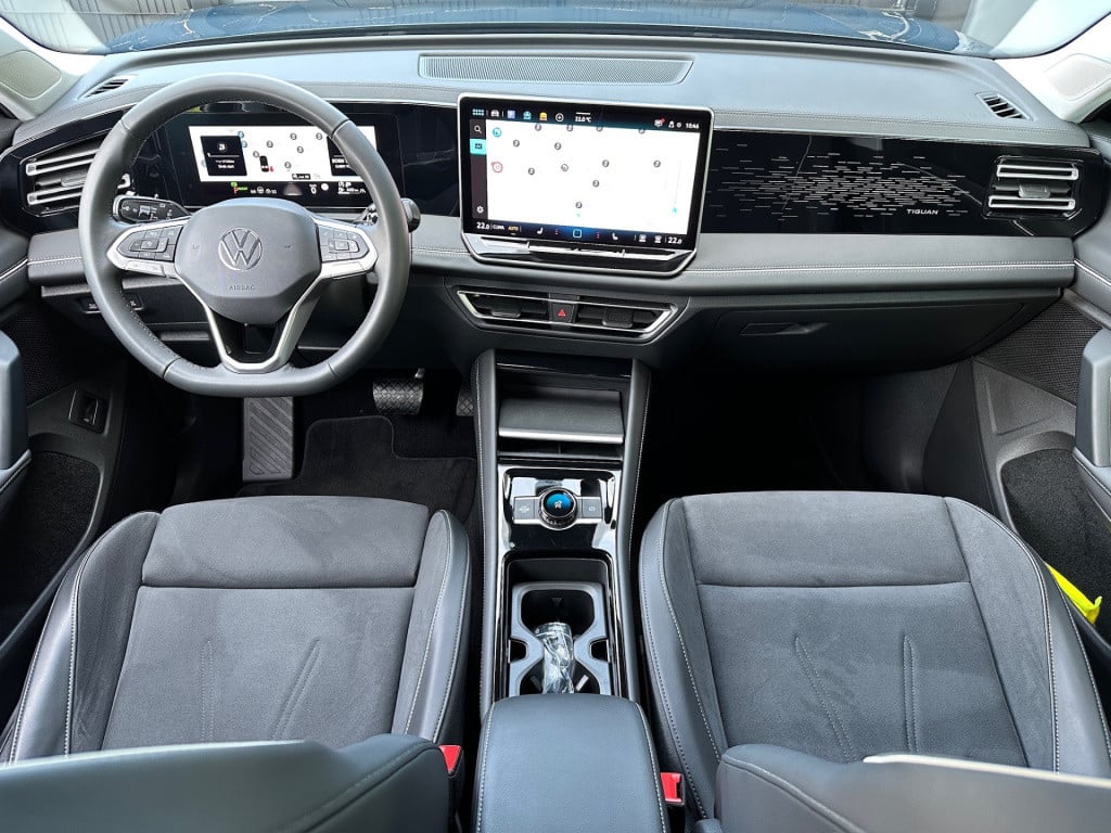 Volkswagen Tiguan 1.5 etsi 150pk dsg elegance | 360 camera | trekhaak | dod