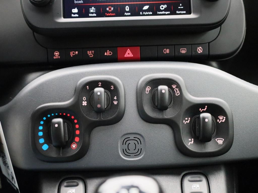 Fiat Panda 1.0 hybrid city life | bluetooth | apple carplay / android auto 