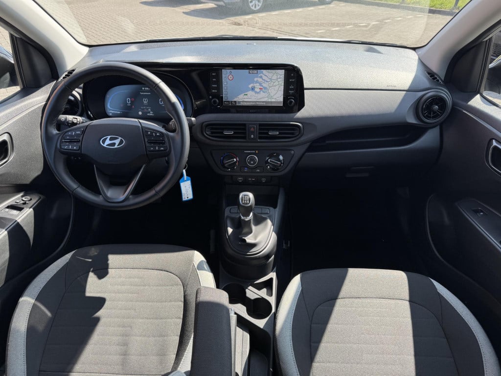 Hyundai I 10 1.0 comfort smart nieuw model! | two-tone lakkleur | navigatie