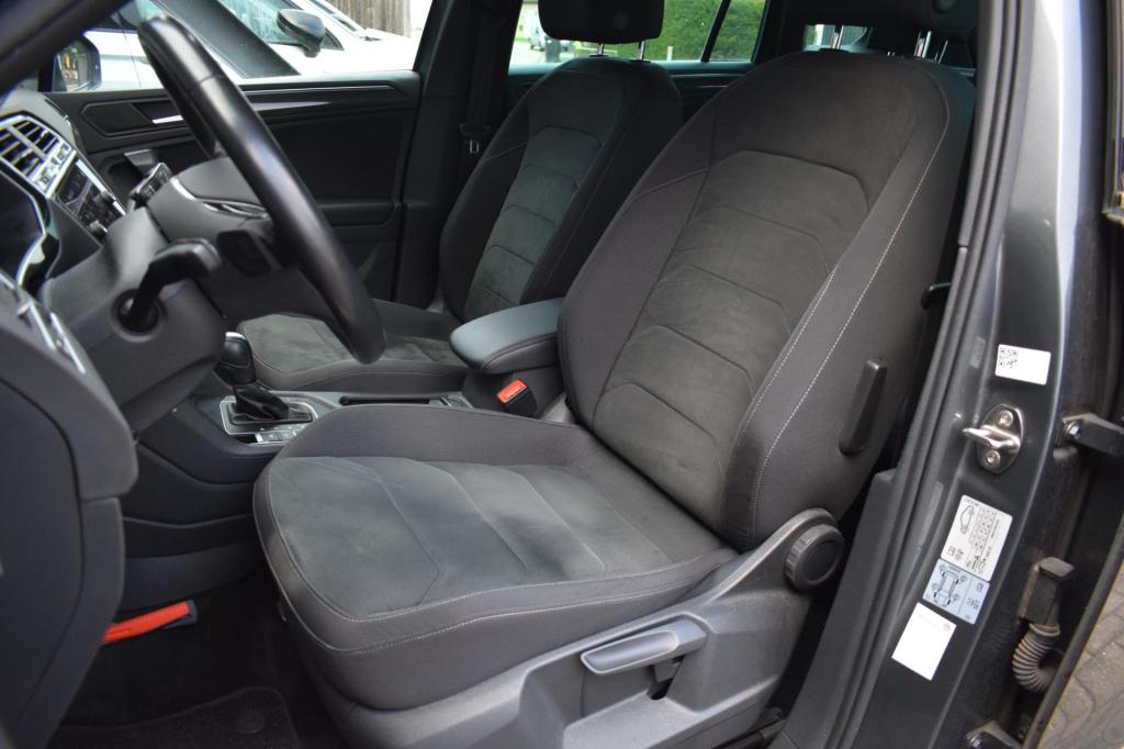 Volkswagen Tiguan 1.5 tsi act r-line | trekhaak | nap | apple carplay | and