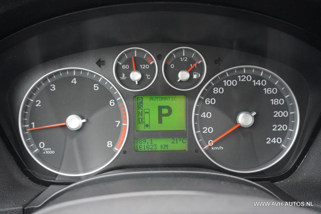 Ford Focus 1.6-16v trend automaat