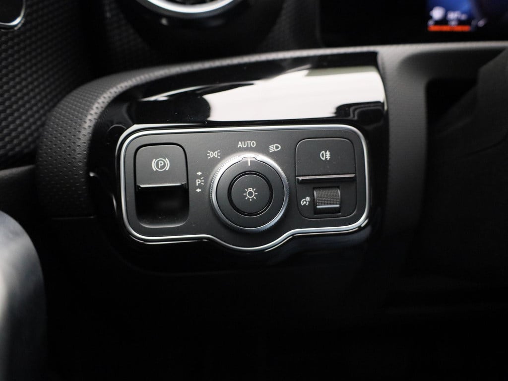Mercedes-Benz Cla 250 e business line | automaat | lmv | virtual cockpit | 