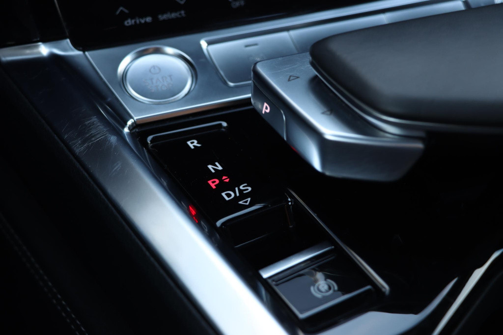 Audi E-tron 55 quattro advanced 95 kwh