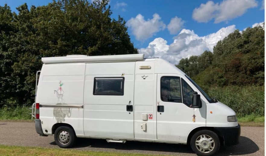 Buscamper 4-persoons /  mooi compacte camper voor het hele gezin!