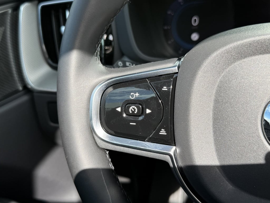 Volvo XC60 t8 455pk recharge black edition| full options !!