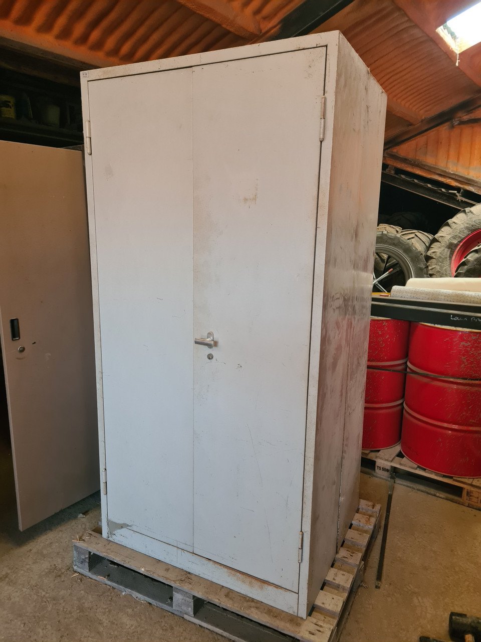 Archiefkast werkplaatskast metalen kast ahrend