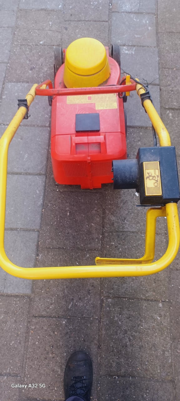Grasmaaimachine elektrische