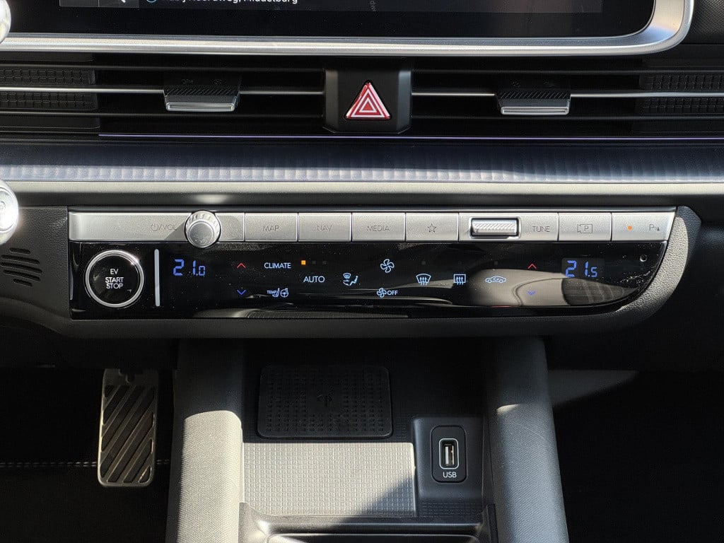 Hyundai Ioniq 6 first edition awd 77.4 kwh eenmalige aanbieding!
