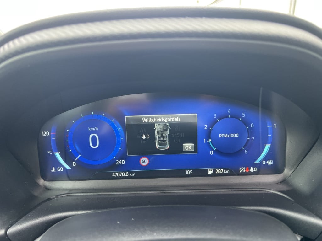 Ford Puma 1.0i ecoboost hybrid 155pk st-line x , panodak