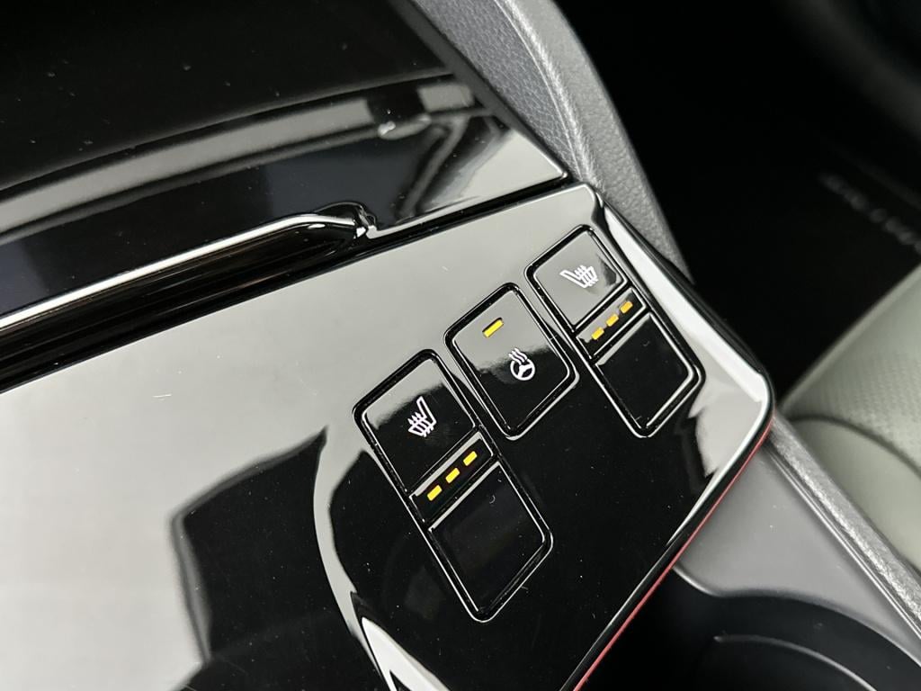 Kia Sportage 1.6 t-gdi hybrid dark edition | stuur-/stoelverwarming | navig