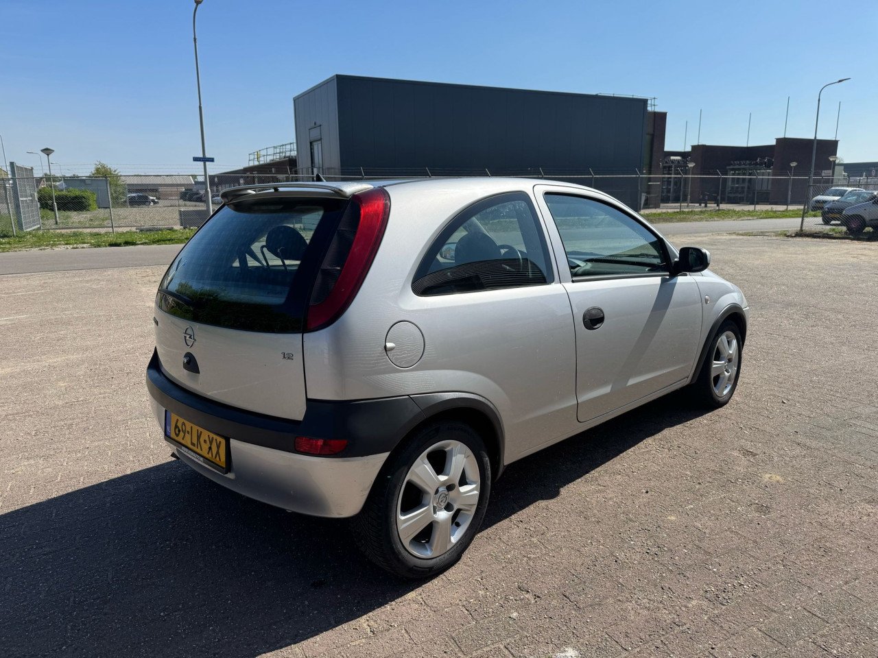 Opel corsa bj 2004 1250 euro
