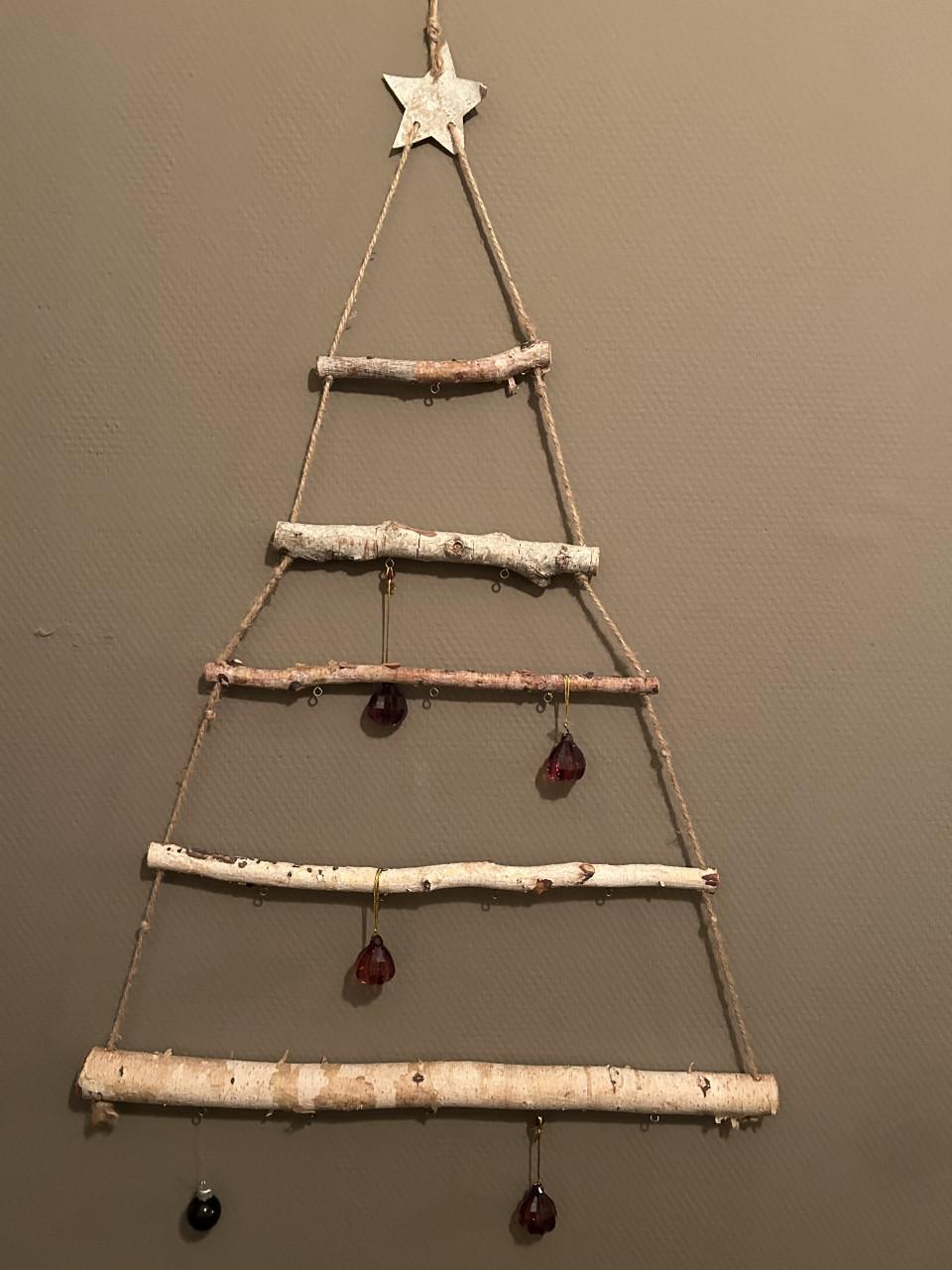 Kerstbomen dennenappel hert kerst