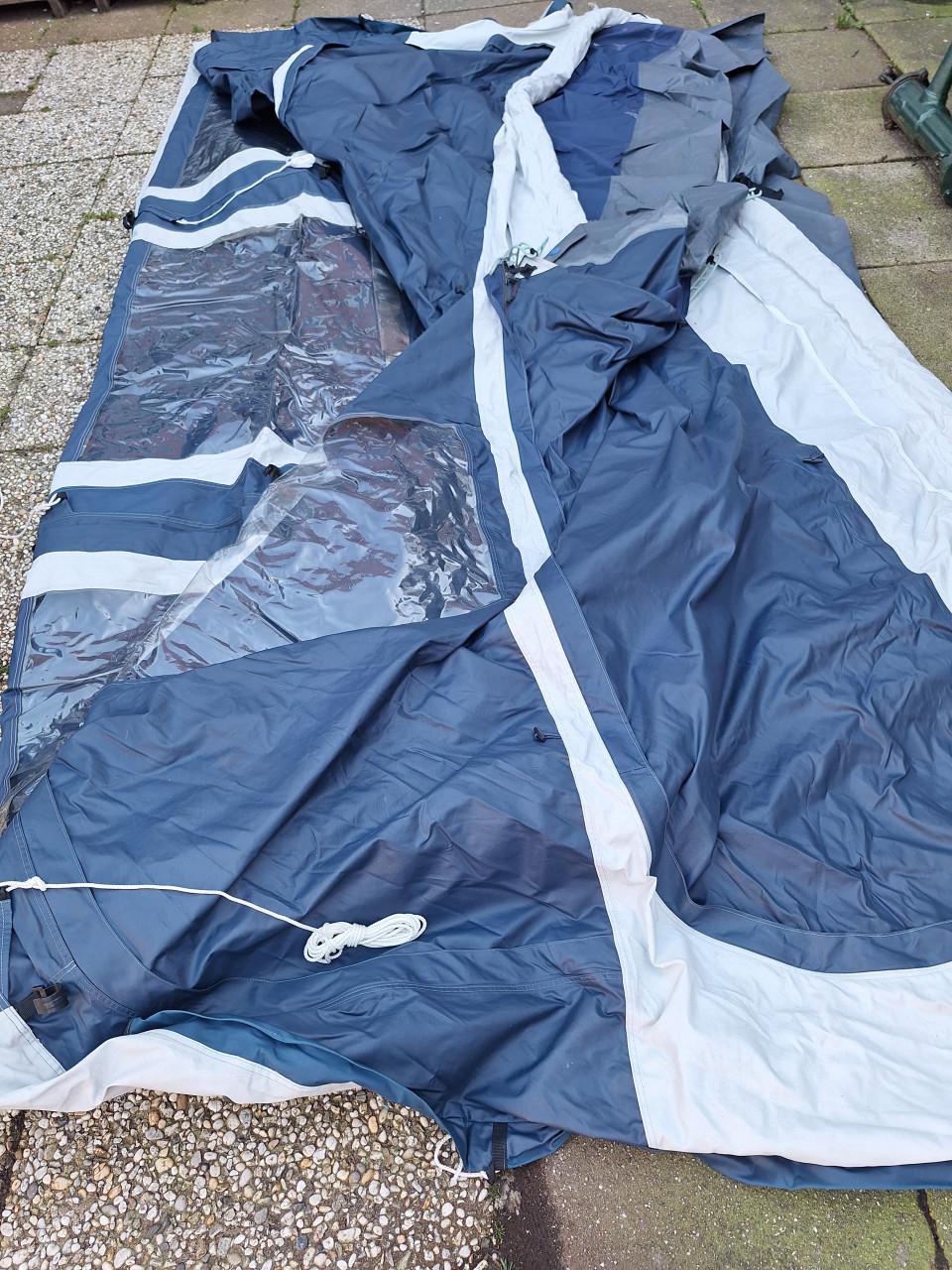 Hypercamp voortent 390