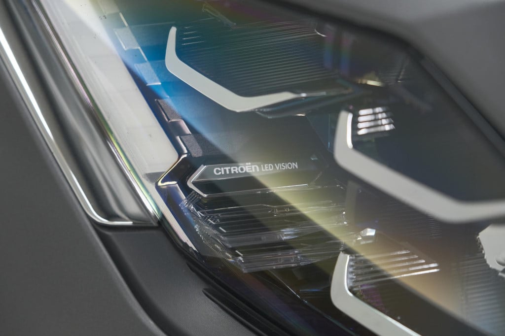 Citroen Ë-c4 shine 50 kwh | elektrisch panoramadak | camera | adaptieve cru