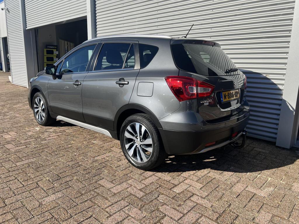 Suzuki Sx4 S-cross 1.4 boosterjet style smart hybrid