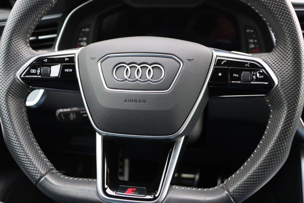 Audi A6 avant 55 tfsi e quattro s edition competition 367pk s-tr 367pk s-tr