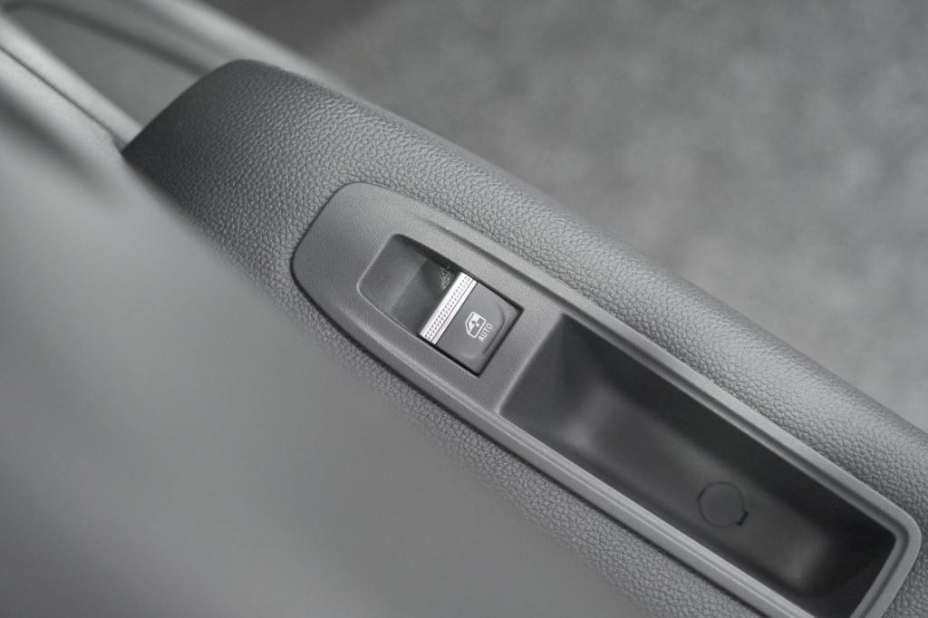 Renault Captur tce 90 techno | nieuw model | camera | harman kardon | apple