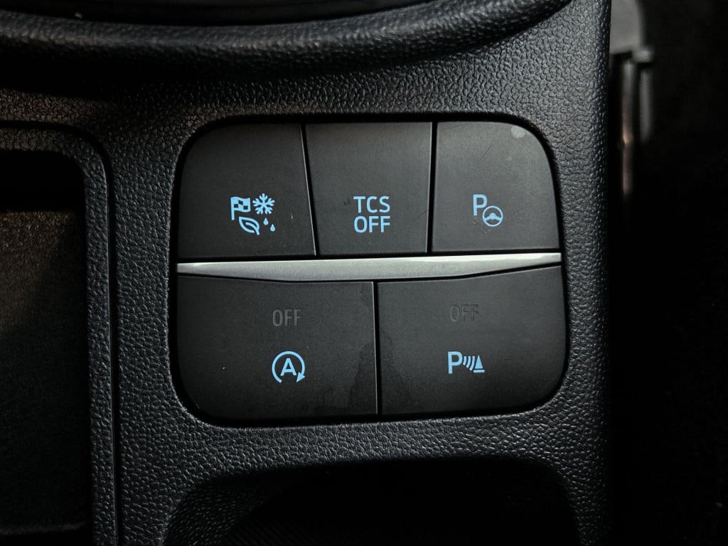 Ford Fiesta 1.0 ecoboost hybrid titanium x winterpack | navigatie | airco |