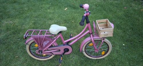 Leuke meisjesfiets Loeki 16"