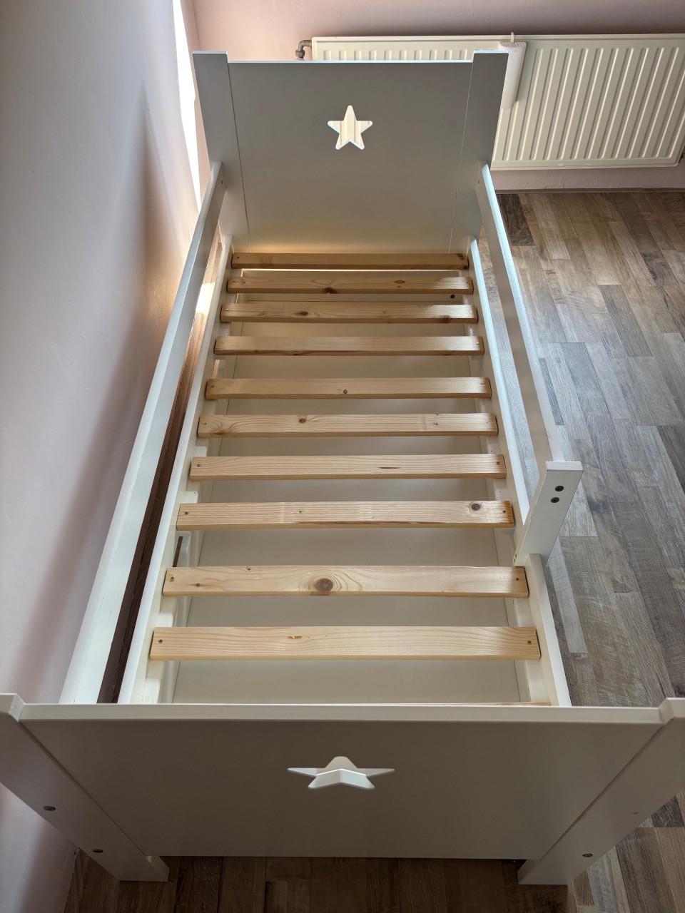 Gratis kinderbed 70x160 cm met opberglade – goede staat