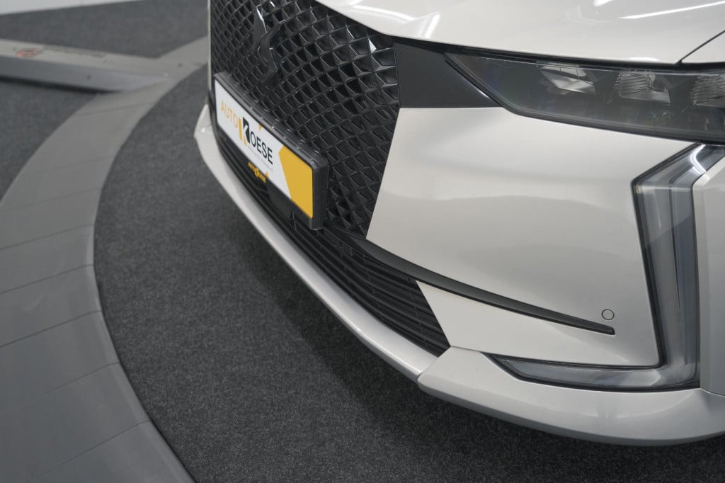 Ds Ds 4 puretech 130 eat8 performance line | camera | apple carplay | alcan
