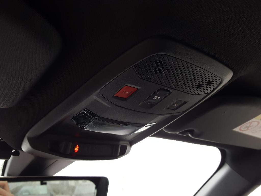 Peugeot 2008 1.2 130pk gt eat8 automaat apple carplay & android auto | trek