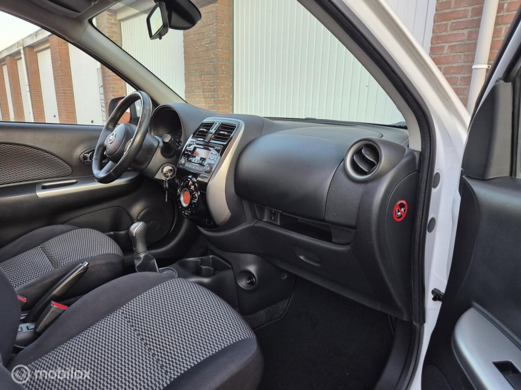 Nissan Micra 1.2 acenta / dealeronderhouden/ nieuwe koppeling / stoelverwar