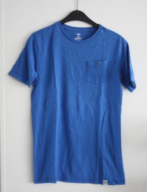 Blauw shirt met bostzakje  maat 170-176