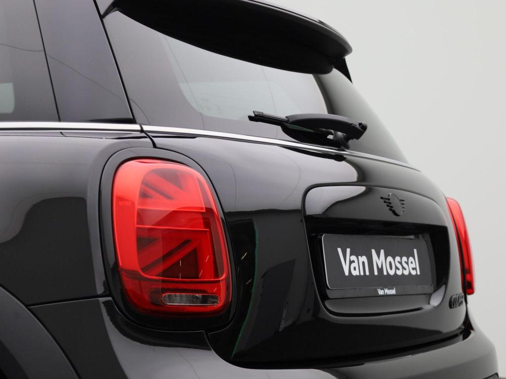 Mini 3-deurs 1.5 cooper essential | navigatie | black pakket | parkeer sens