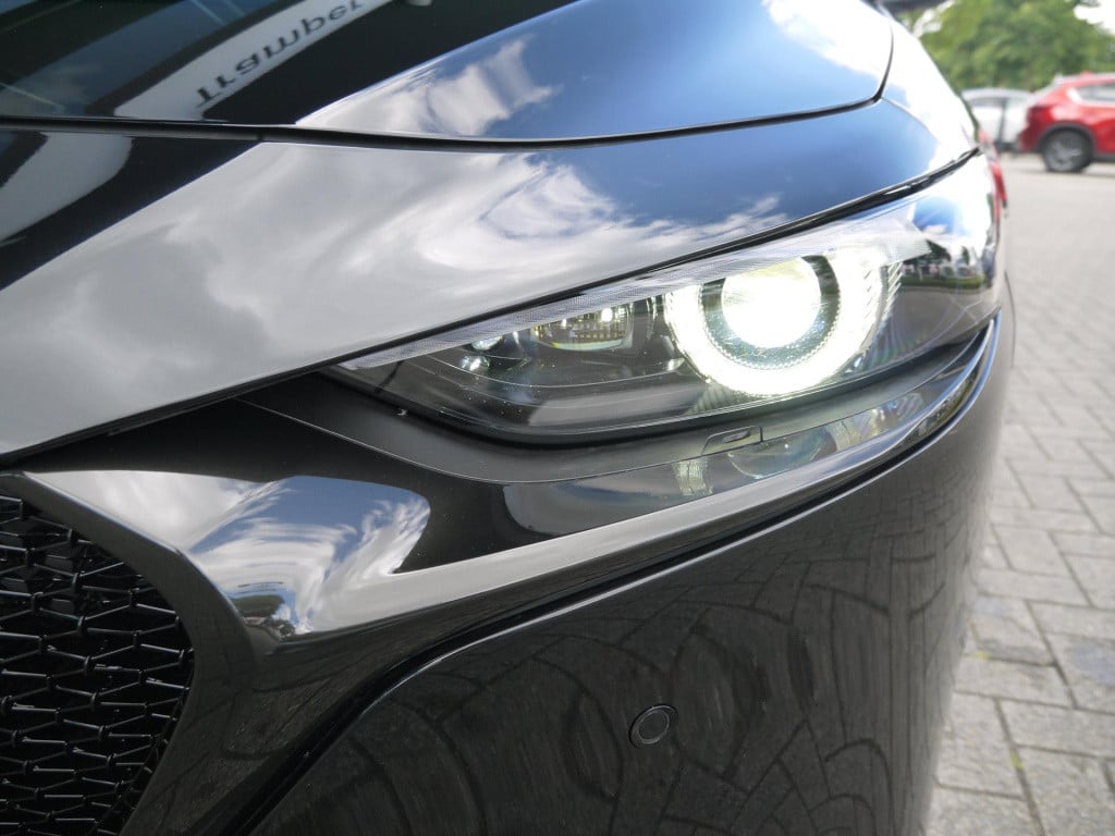 Mazda 3 2.5 e-skyactiv-g m hybrid 140 exclusive-line