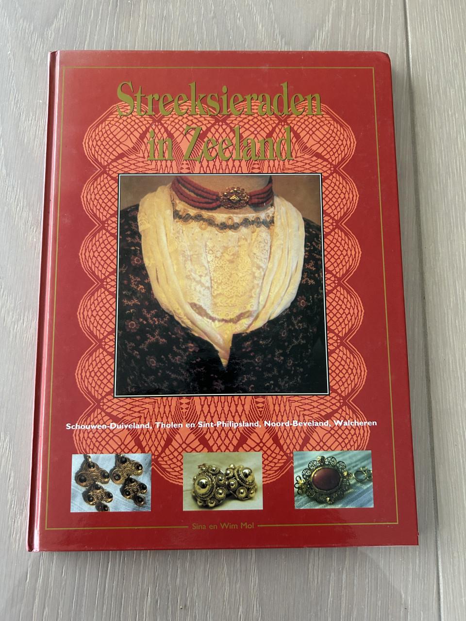 Streeksieraden in Zeeland deel 1&2