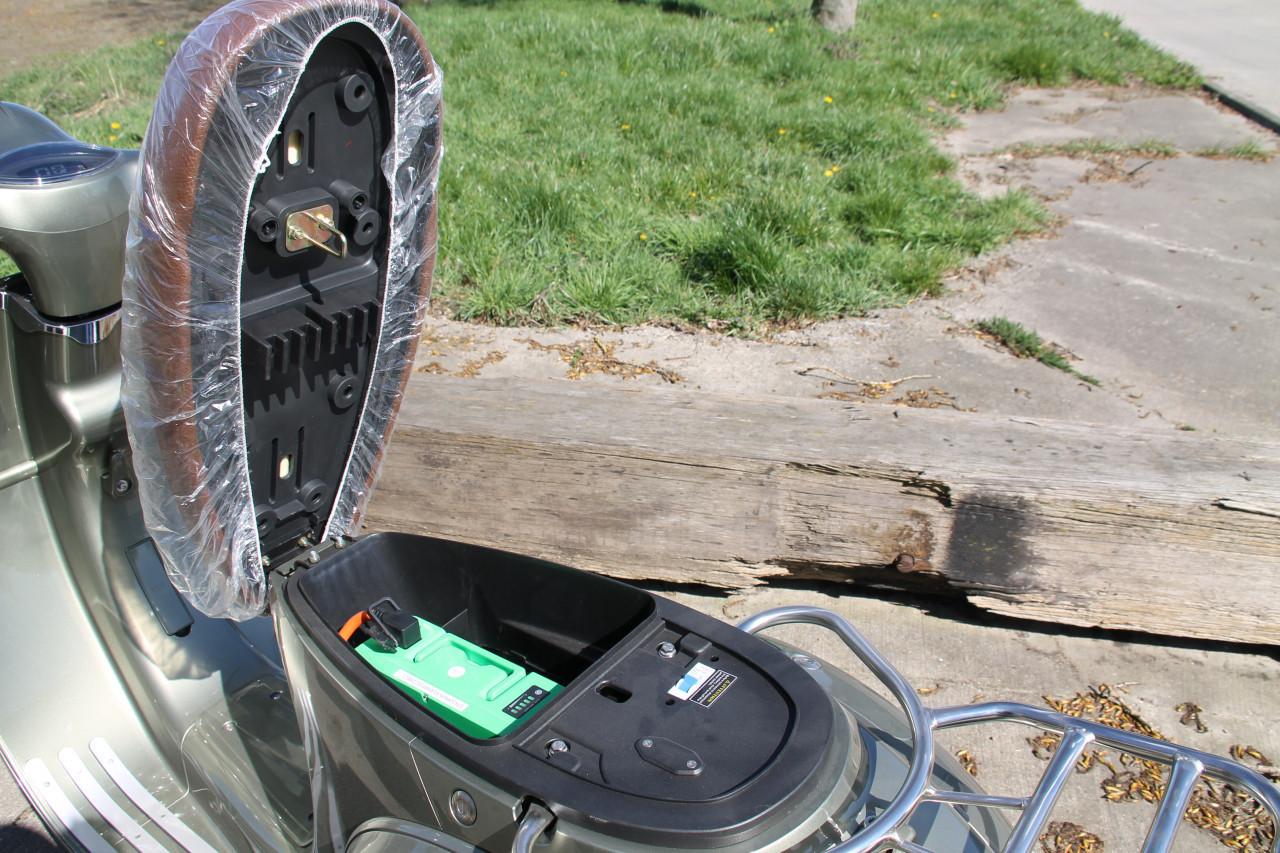 Voorraad uitverkoop: Etalian elektrische scooters
