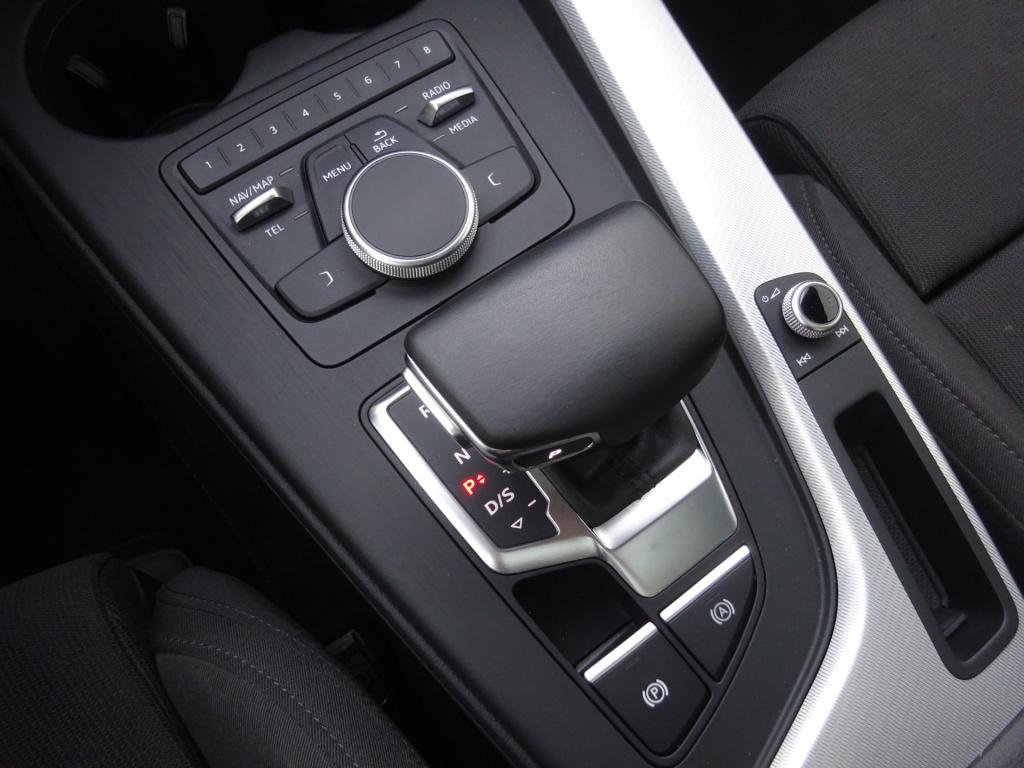 Audi A4 limousine 35 tfsi sport lease edition 1e eigenaar -  automaat / cli