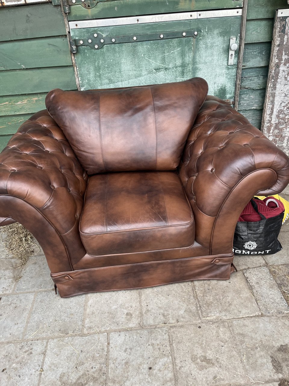 Bank en 2 fauteuils chesterfield look
