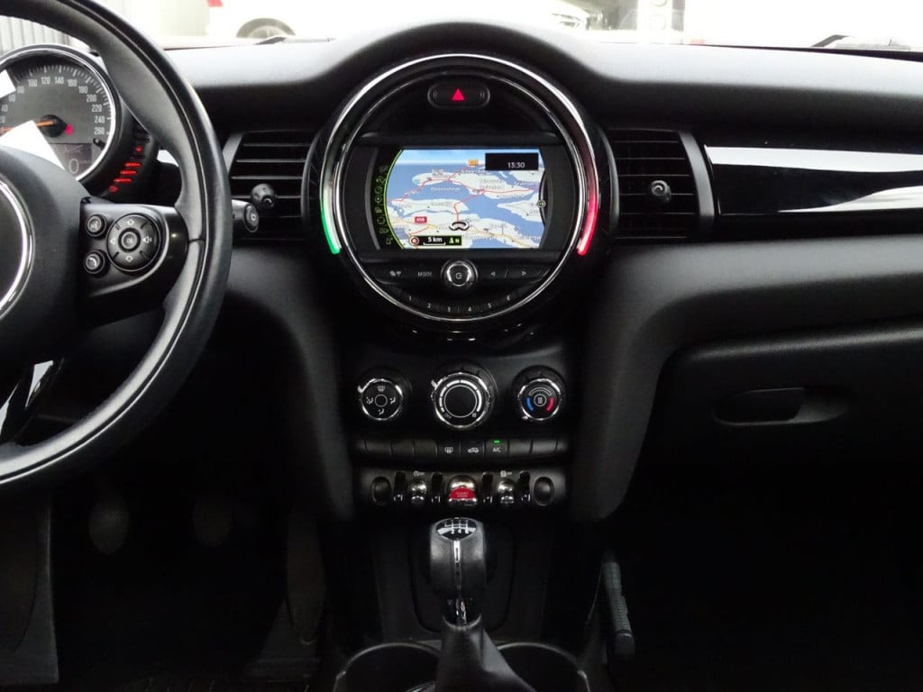 Mini One mini 1.2 business | pano | navi | bluetooth