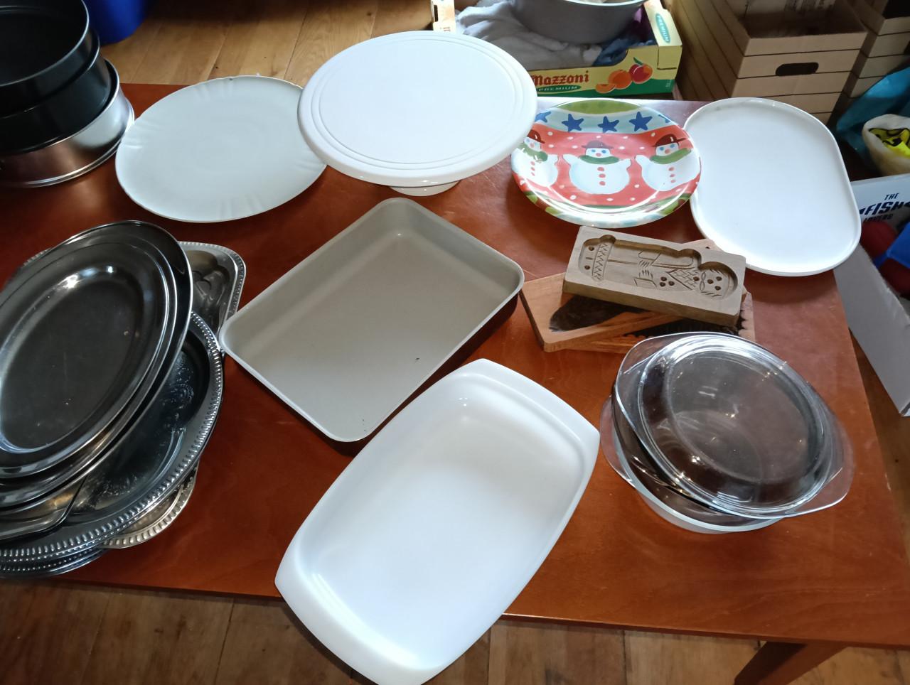 Schalen, bakvormen, ovenschalen, borden