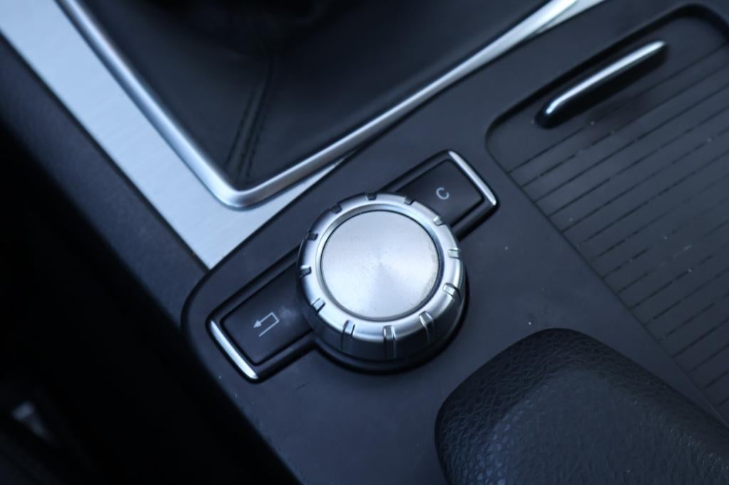 Mercedes-Benz C-Klasse 180 prestige avantgarde i trekhaak i lederen bekledi