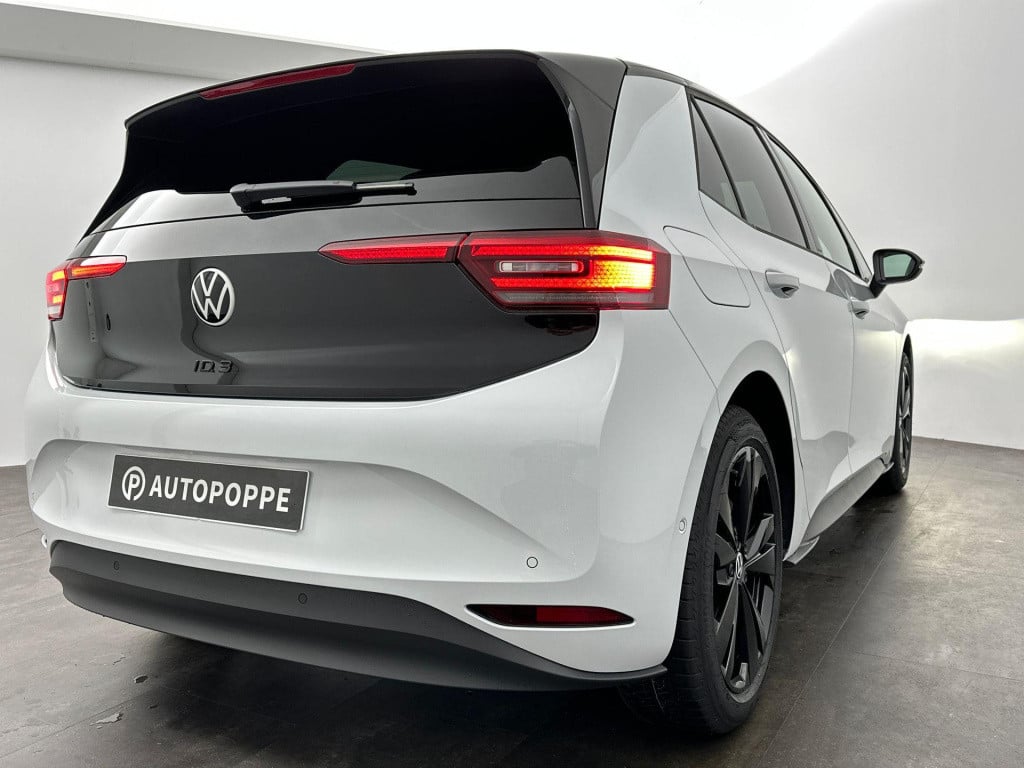 Volkswagen Id.3 pro limited edition 59 kwh accu. 150 kw / 204 pk h