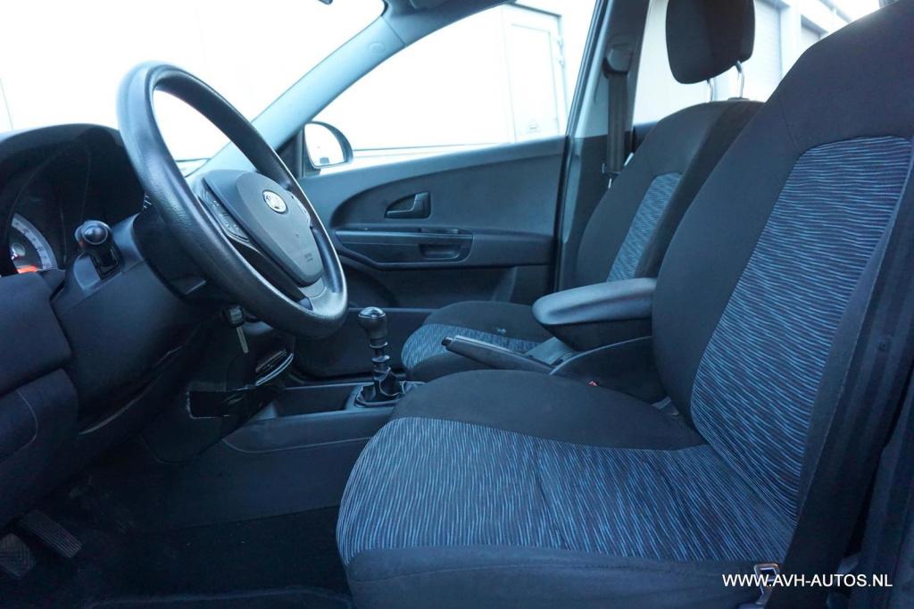 Kia Cee'd sporty wagon 1.4 x-tra