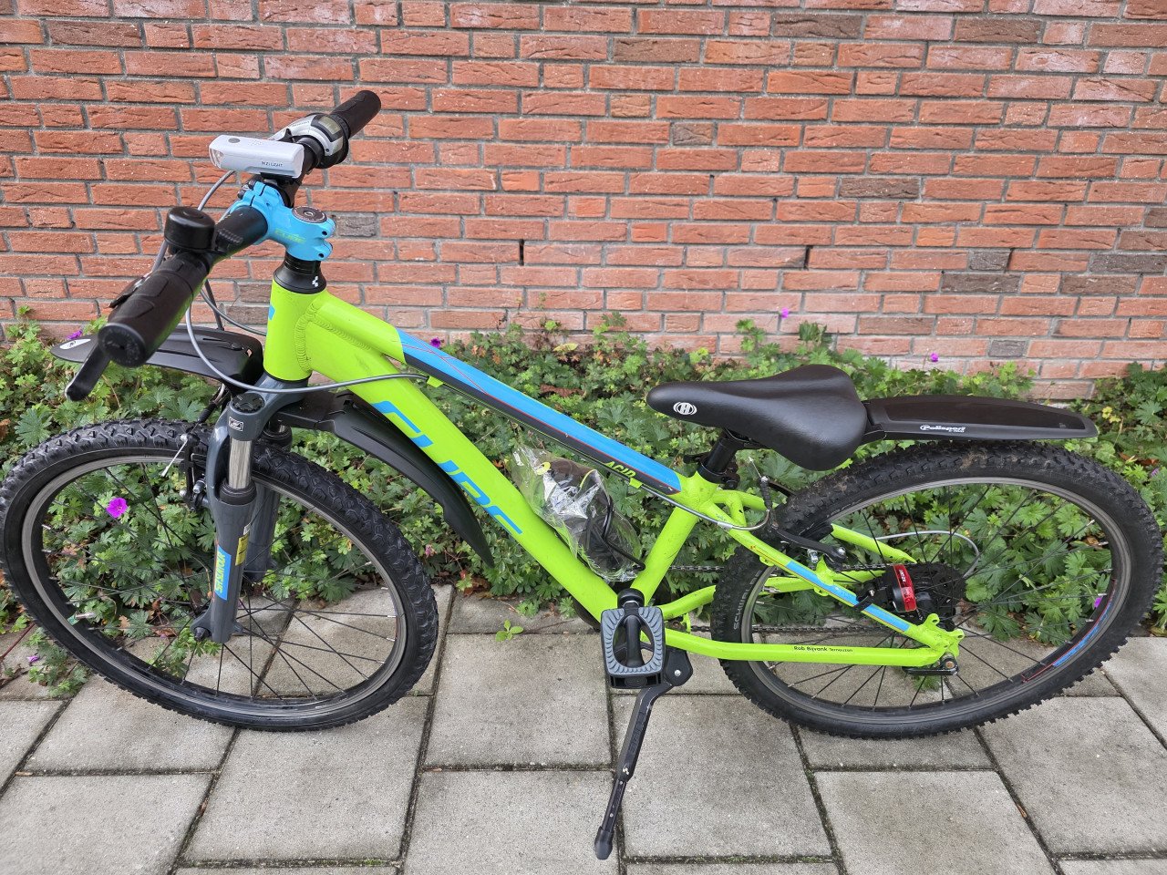 CUBE | RACE 240 | 24 INCH | FRAME 32 CM | 7 V | NETTE STAAT!