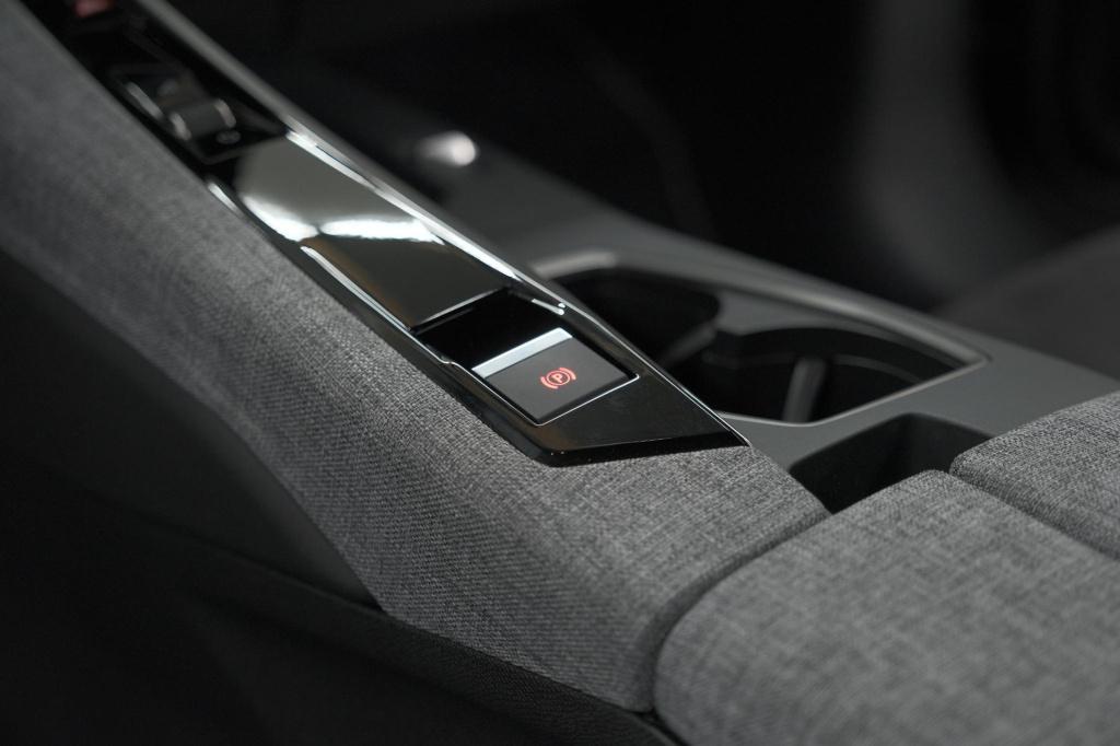 Peugeot 3008 1.2 hybrid 145 gt | 360 camera | adaptieve cruise control | st