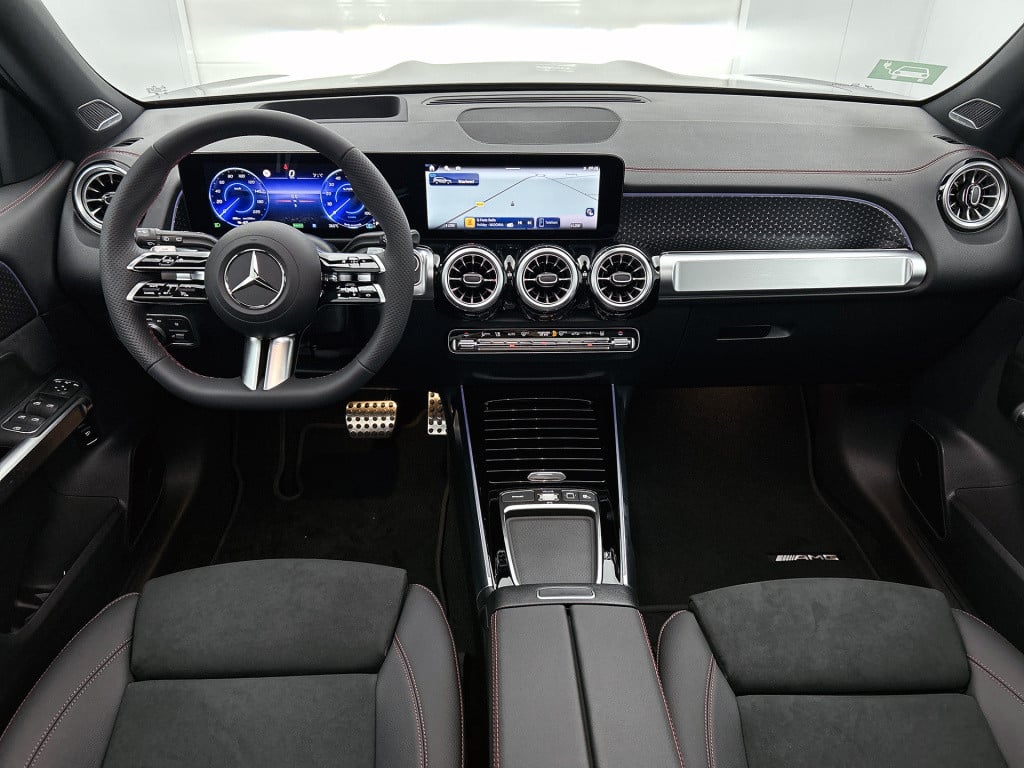 Mercedes-Benz Eqb 250+ business solution amg 71 kwh | trekhaak | premium pa