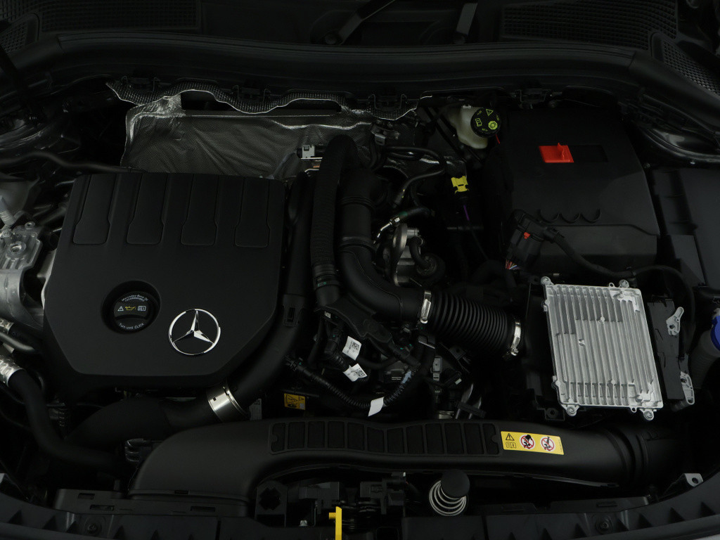 Mercedes-Benz B-Klasse 180 amg line limited edition | dodehoekassistent | p