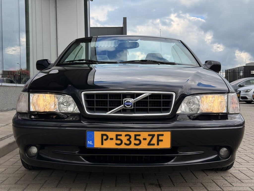 Volvo C70 convertible 2.4 t tourer | leder | windscherm | stoelverwarming |