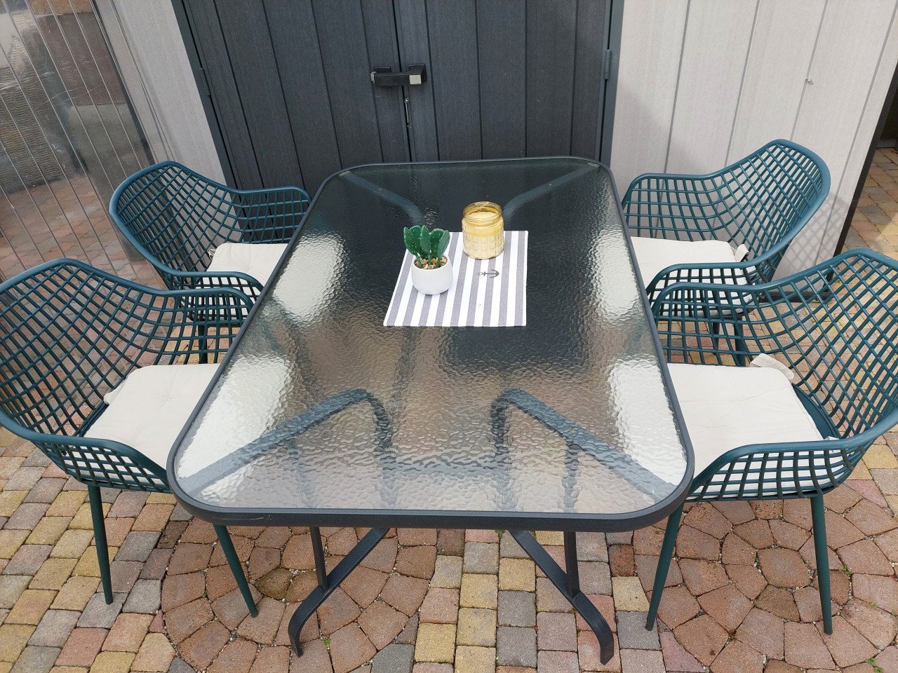 Tuintafel met glazen blad