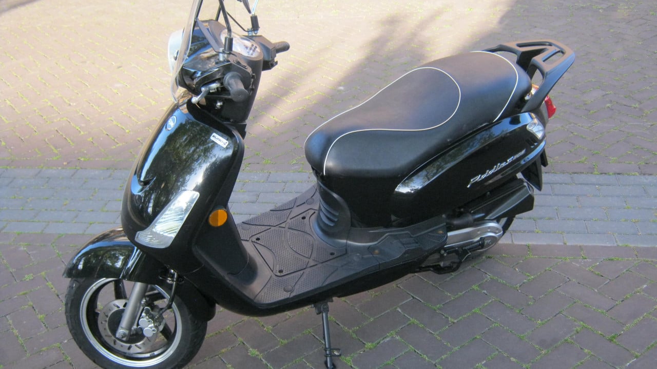 TE KOOP SYM FIDDLE 2  SNOR UIT 2018 VOOR 650 EURO