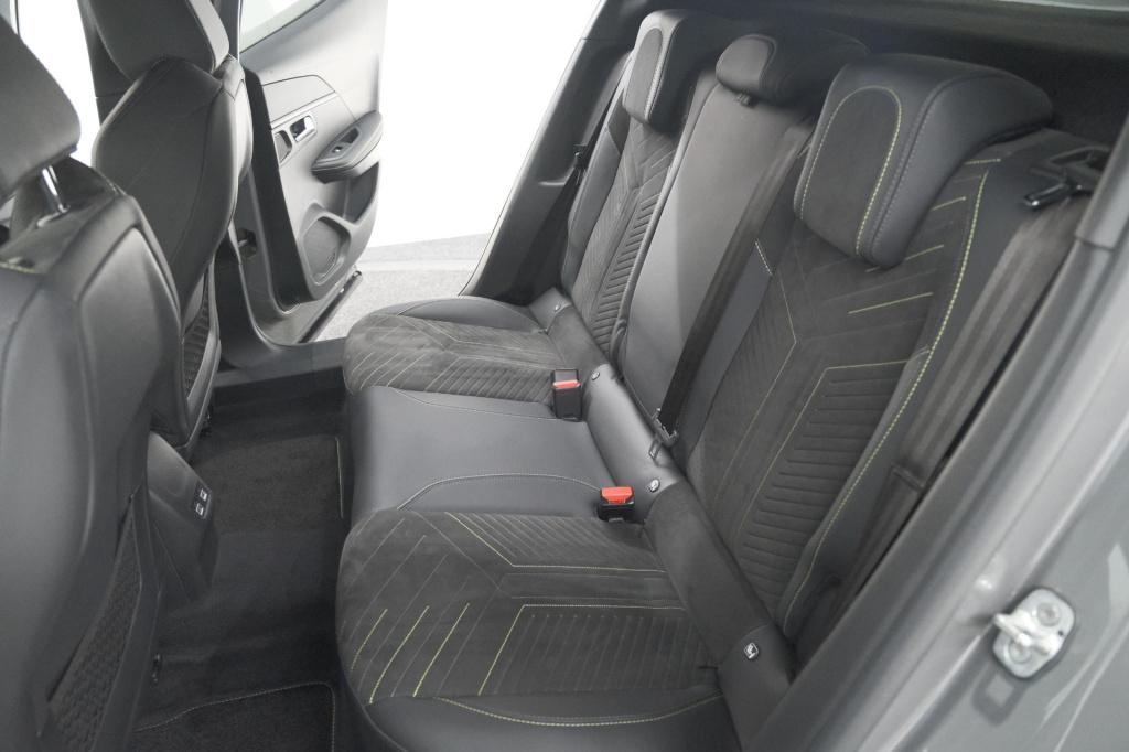 Peugeot 2008 puretech 130 eat8 gt | 360 camera | stoelmassage | adaptieve c