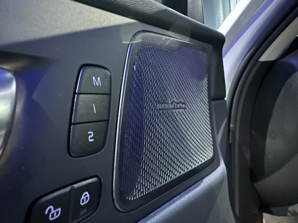 Volvo XC60 2.0 t6 plug-in hybrid awd plus dark *pano*hksound*leder*memory*