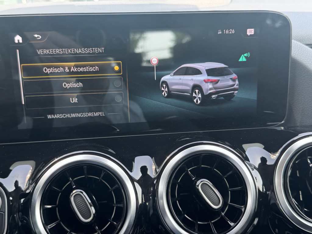 Mercedes-Benz Gla-klasse 250 e amg line l automaat i mbux l 360° camera l w